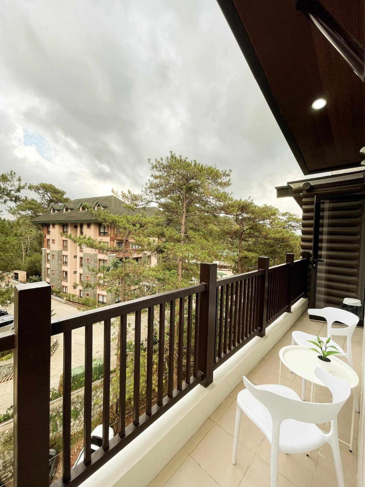 Cozy Pine Suites バギオ エクステリア 写真