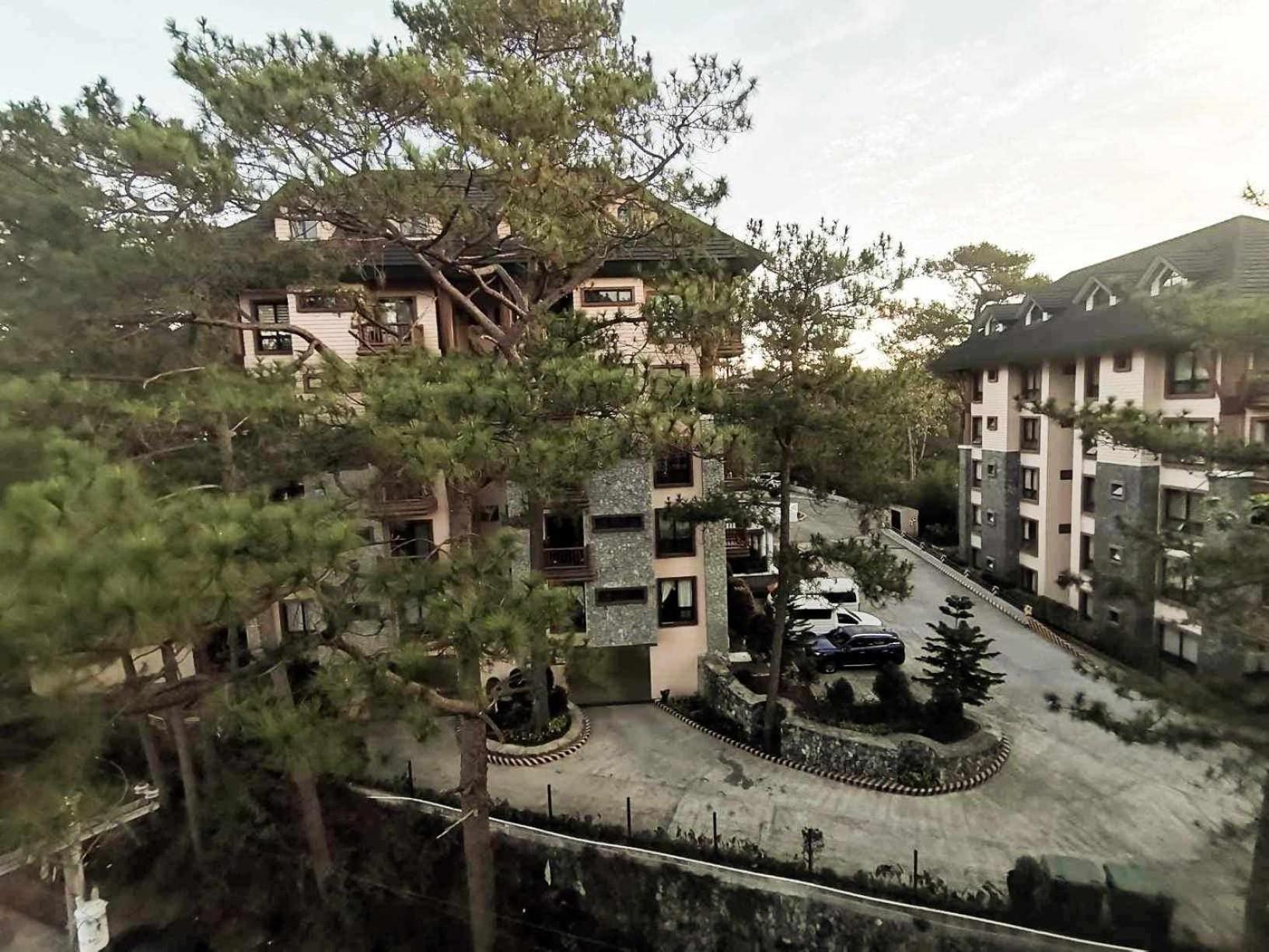 Cozy Pine Suites バギオ エクステリア 写真